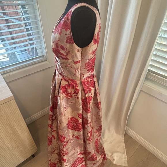 carmen marc valvo gown - Picture 2 of 5